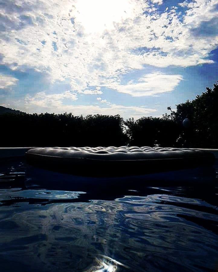Villa Russo วีโกเอเกวนเซ ภายนอก รูปภาพ